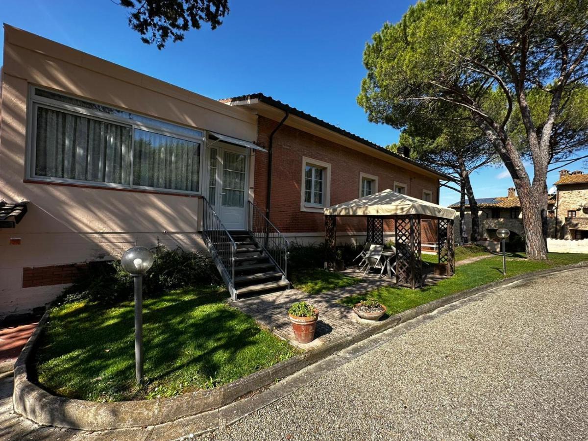 Azienda Agricola E Agriturismo Vallorsi Terricciola 外观 照片
