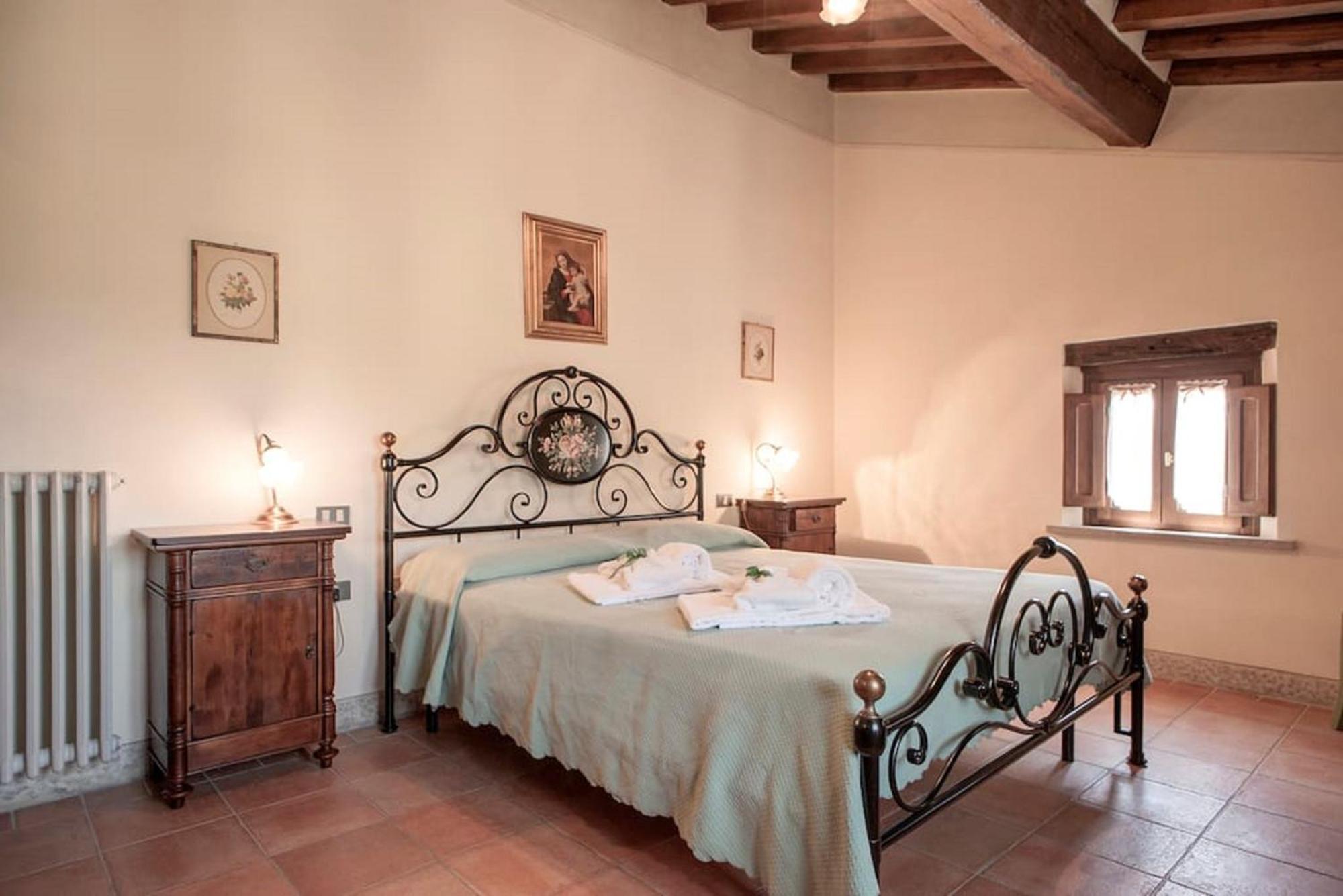Azienda Agricola E Agriturismo Vallorsi Terricciola 外观 照片