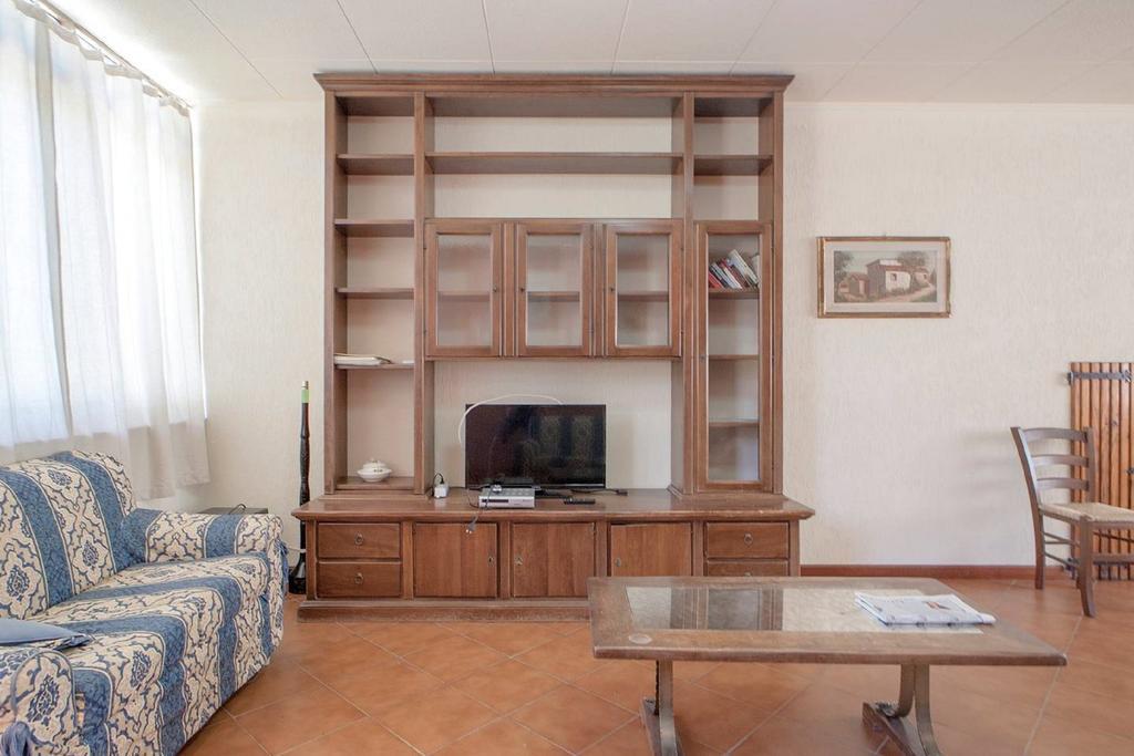 Azienda Agricola E Agriturismo Vallorsi Terricciola 外观 照片