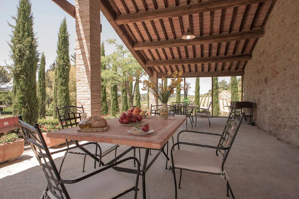 Azienda Agricola E Agriturismo Vallorsi Terricciola 外观 照片